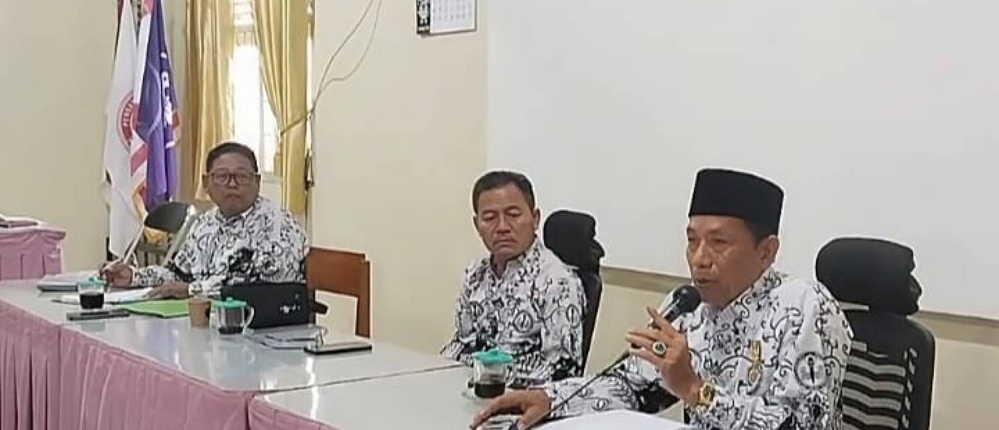 Pengurus PGRI Kabupaten Lampung Timur Gelar Rapat Koordinasi dan Evaluasi Kinerja