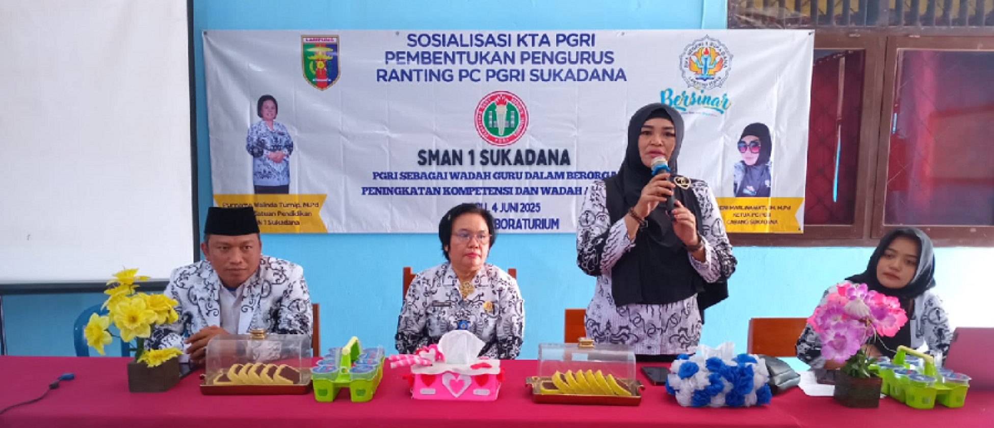 PC PGRI Sukadana Gelar sosialisasi KTA dan Bentuk PR SMAN 1 Sukadana
